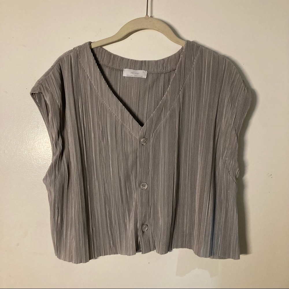 Cute crop oak and fort top